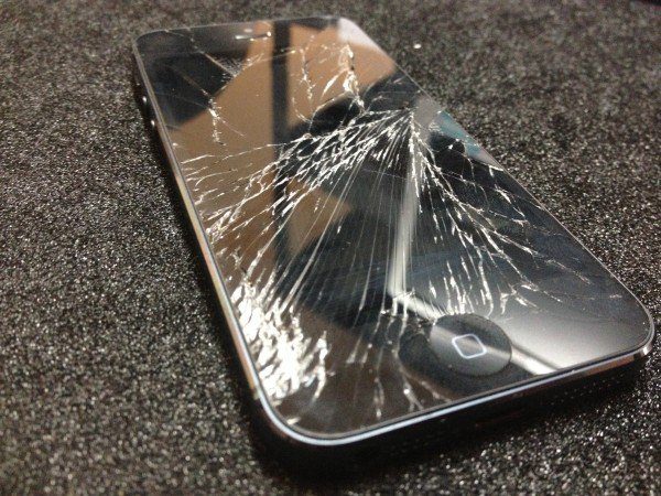 7 dicas para reparar (ou prevenir) danos na tela do celular - TecMundo