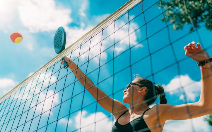 Beach Tennis não é frescobol! Entenda as regras do jogo que